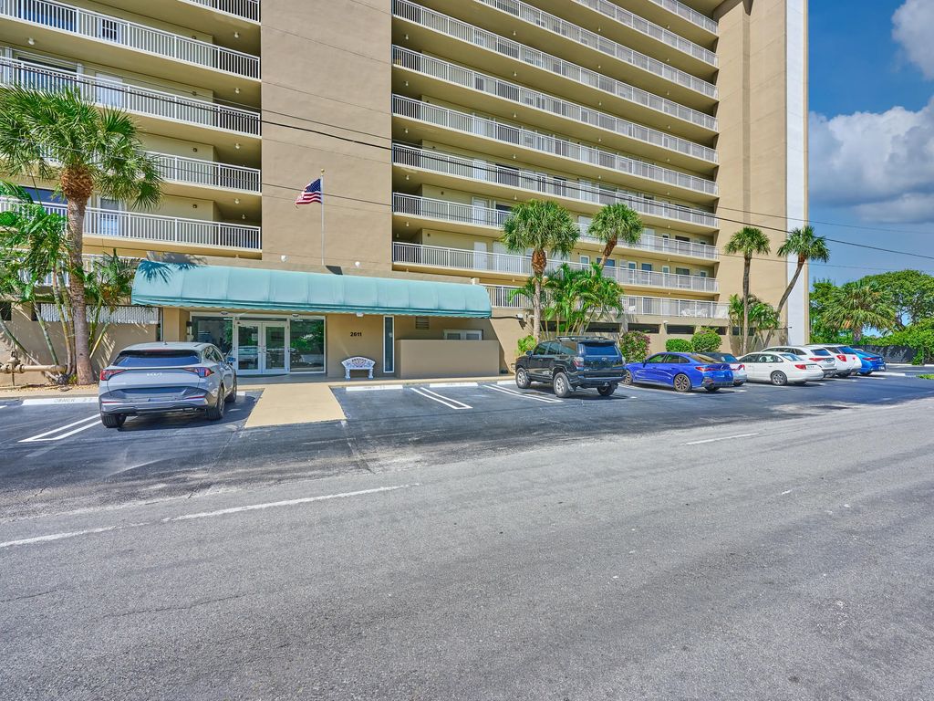 2611 N Riverside Drive #606, Pompano Beach
