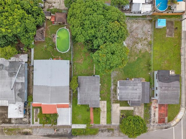 5 of 27 - 3170 Nw 97th Street, Miami, FL