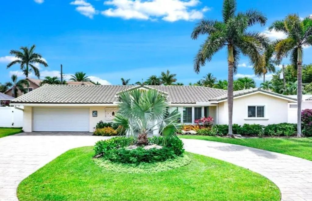 4200 Ne 22nd Terrace, Lighthouse Point