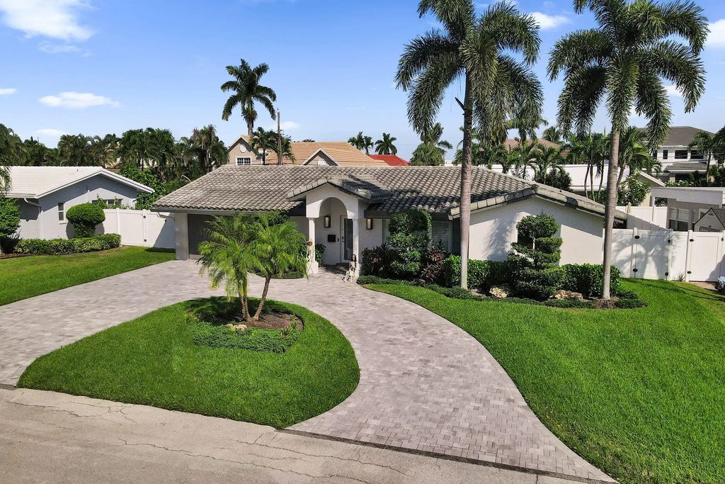 4200 Ne 22nd Terrace, Lighthouse Point