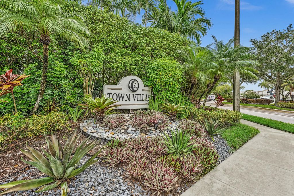 18880 Jolson Avenue #8, Boca Raton