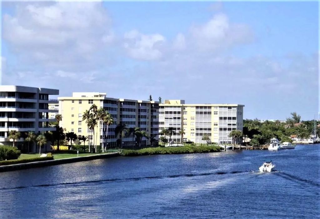 1 Harbourside Drive #1204, Delray Beach