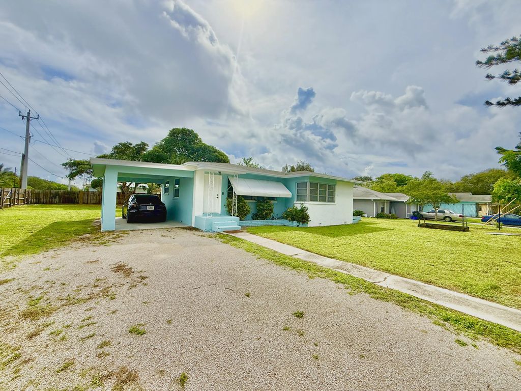 355 Nw 8th Avenue, Delray Beach