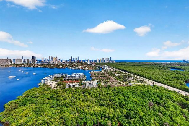 5 of 52 - 16385 Biscayne Boulevard #lph17, North Miami Beach, FL