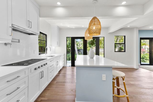 5 of 23 - 225 Monroe Drive, West Palm Beach, FL