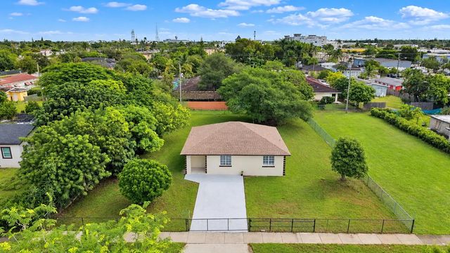 4 of 16 - 105 Nw 5th Avenue, Homestead, FL