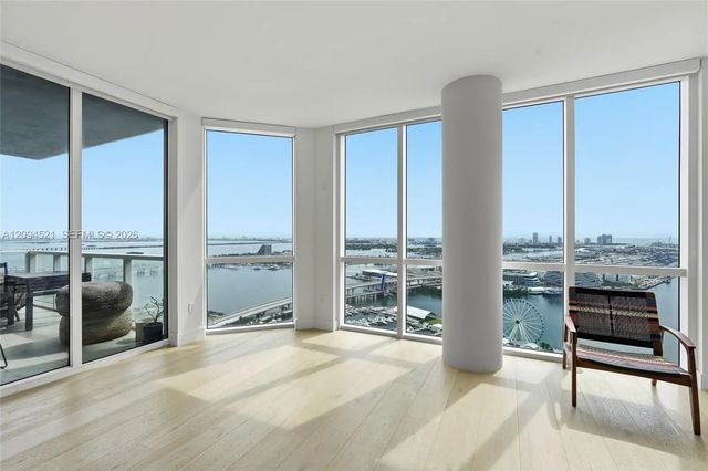 4 of 35 - 244 Biscayne Boulevard #4103, Miami, FL