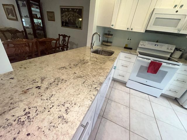 5 of 25 - 878 Worcester Lane, Lake Worth, FL