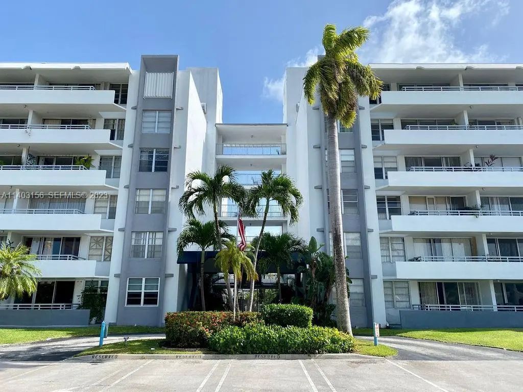 1080 94th Street #103, Bay Harbor Islands