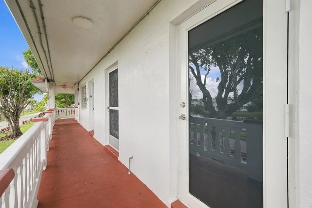 4 of 27 - 175 Ne 203rd Terrace #24, Miami, FL