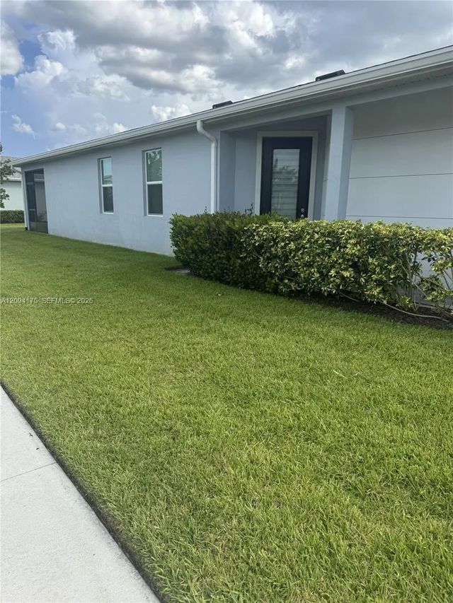 2 of 29 - 10639 Sw Hensley Street, Port St. Lucie, FL