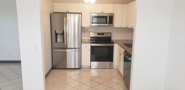 4 of 12 - 529 Burgundy L, Delray Beach, FL