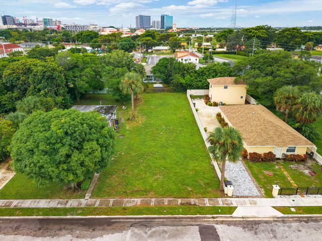 4 of 19 - 1120 9th Street, West Palm Beach, FL