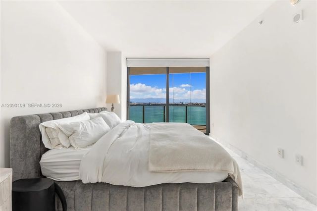 3 of 30 - 460 Ne 28th Street #3308, Miami, FL
