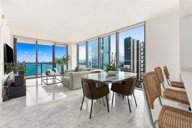 5 of 30 - 460 Ne 28th Street #3308, Miami, FL