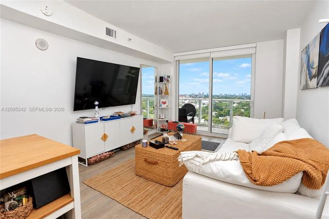3 of 11 - 4250 Biscayne Boulevard #1512, Miami, FL