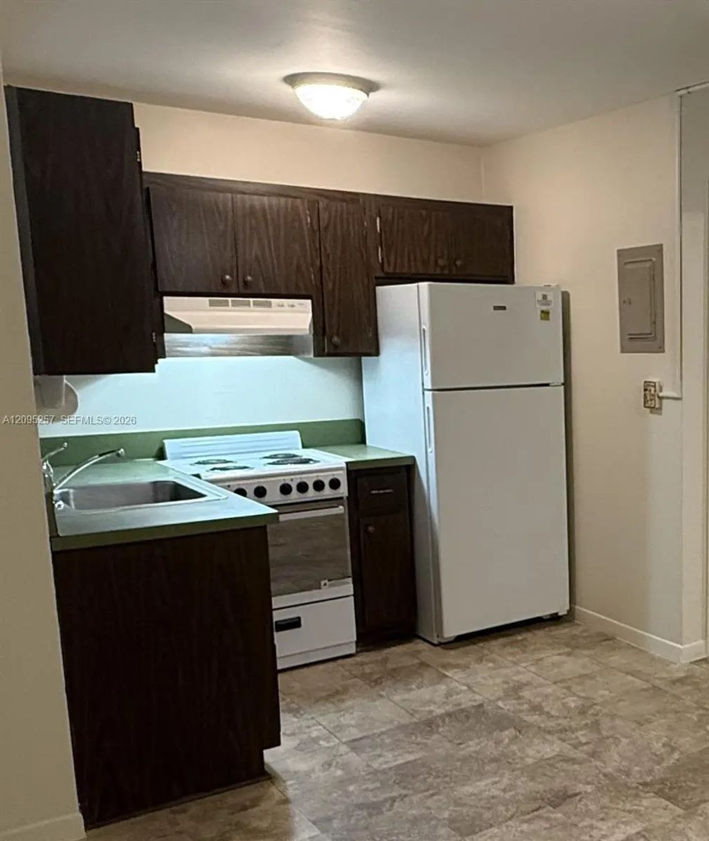 2400 Sw 42nd Avenue #6, Fort Lauderdale