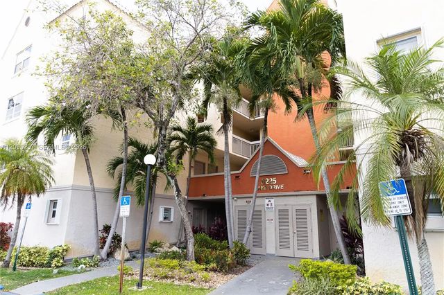 2 of 12 - 8225 Lake Drive #203, Doral, FL