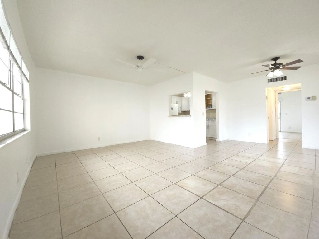 129 Norwich F, West Palm Beach