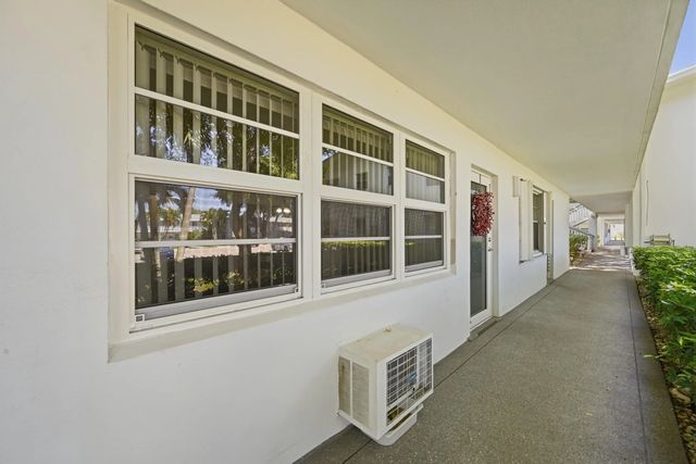 3 of 21 - 551 Durham  Circle #t, Deerfield Beach, FL