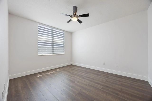 5 of 10 - 804 E Windward Way #621, Lantana, FL