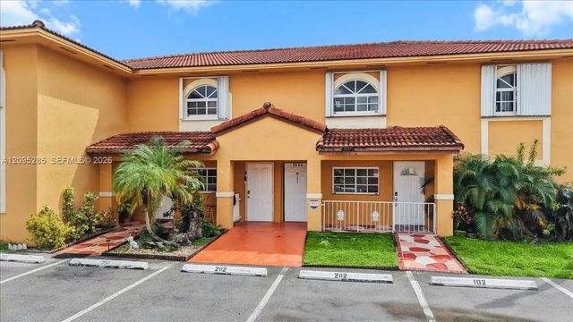 4 of 32 - 3554 W 80th Street #202, Hialeah, FL