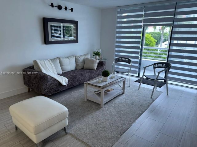 3 of 26 - 3300 Ne 192nd Street #414, Aventura, FL