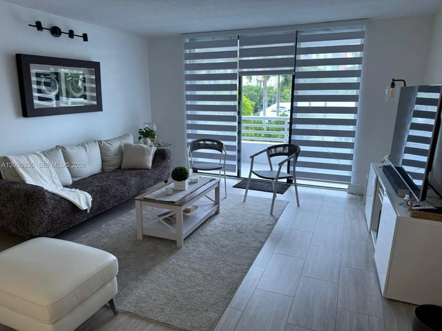 5 of 26 - 3300 Ne 192nd Street #414, Aventura, FL