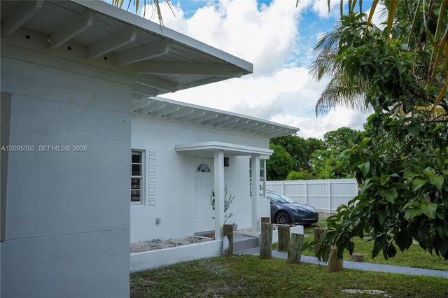 4 of 25 - 11720 Nw 5th Avenue, Miami, FL
