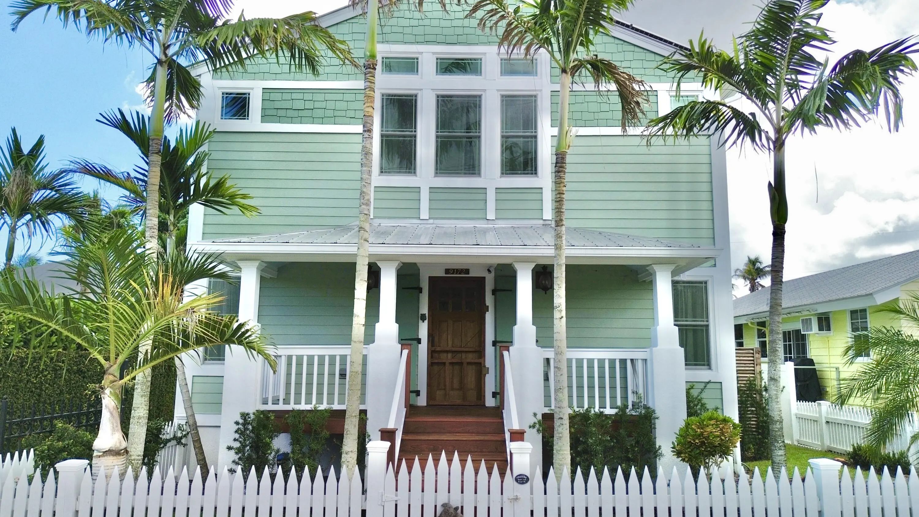 Residential Real Estate for Sale located in the neighborhood of Olympia / Zeus Park, in the city of Hobe Sound, FL