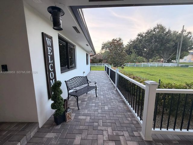 4 of 20 - 2751 Sw 141st Terrace, Davie, FL