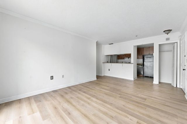 5 of 13 - 2303 N Congress Avenue #11, Boynton Beach, FL
