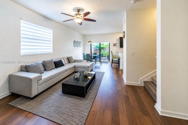 5 of 29 - 8837 Nw 102nd Court, Doral, FL