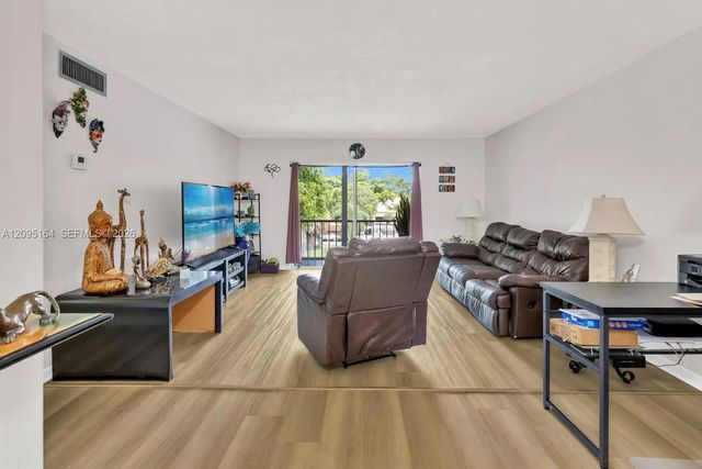 3 of 52 - 8220 Sw 24th Street #4304, North Lauderdale, FL