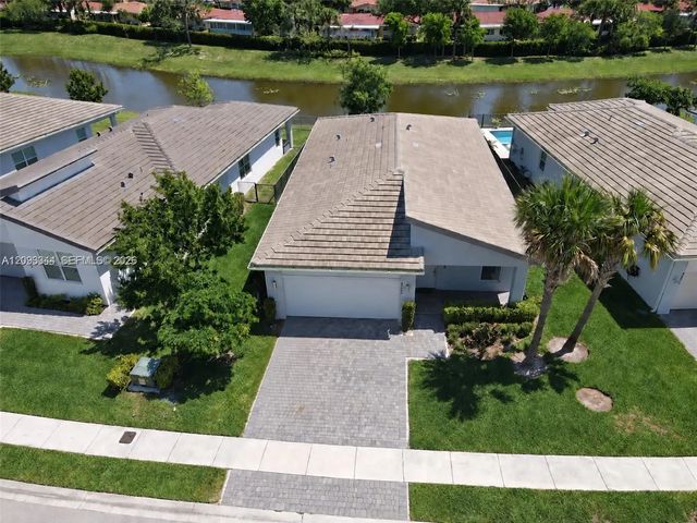 2 of 32 - 4242 Rosa Drive, Deerfield Beach, FL