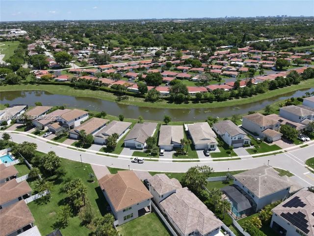 4 of 32 - 4242 Rosa Drive, Deerfield Beach, FL