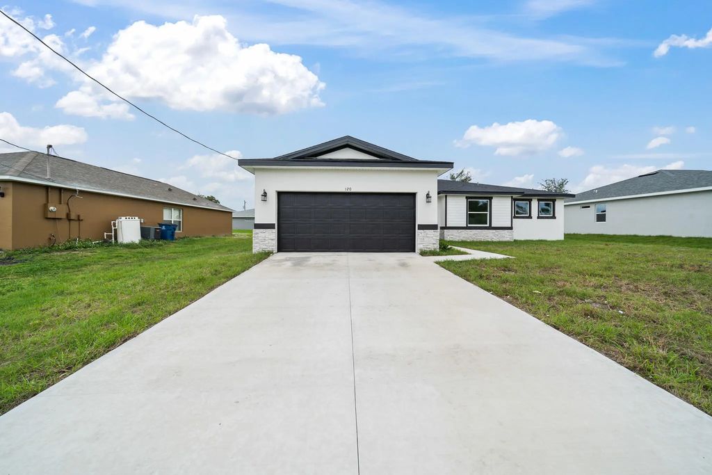 1365 Gilroy Street Nw, Palm Bay