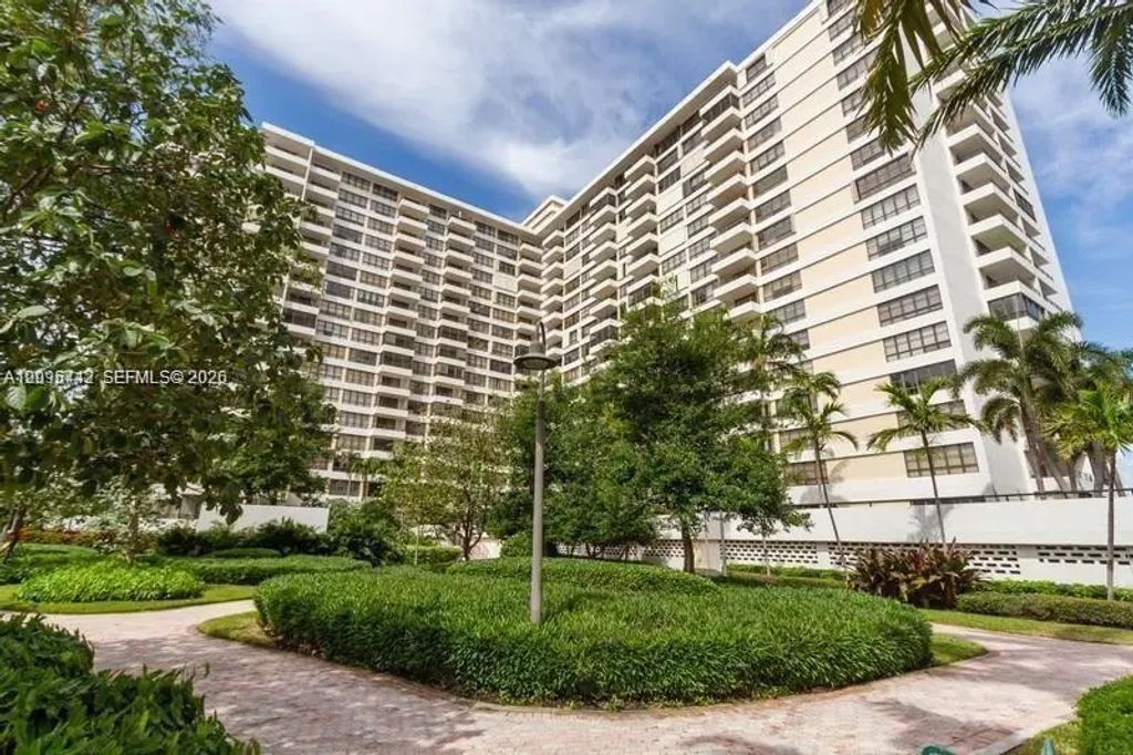 600 Three Islands Boulevard #420, Hallandale Beach
