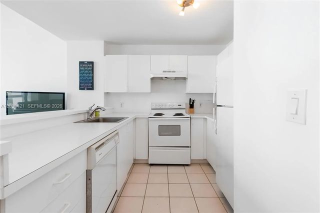 3 of 34 - 5445 Collins Avenue #bay12, Miami Beach, FL