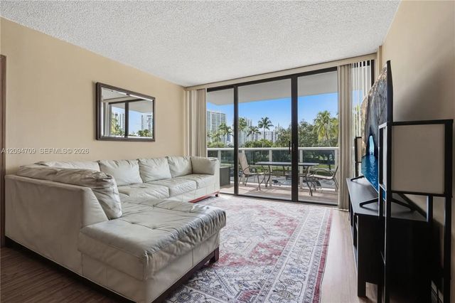 3 of 17 - 3675 N Country Club Drive #204, Aventura, FL