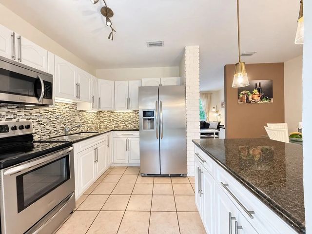 5 of 32 - 797 Nw 9th Street, Homestead, FL