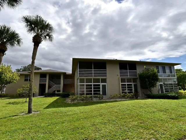 26 Lake Vista Trail #105, Port St. Lucie