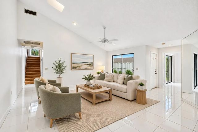 4 of 19 - 9844 Boca Gardens Circle N #a, Boca Raton, FL