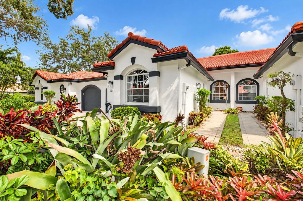8285 Via Di Veneto, Boca Raton