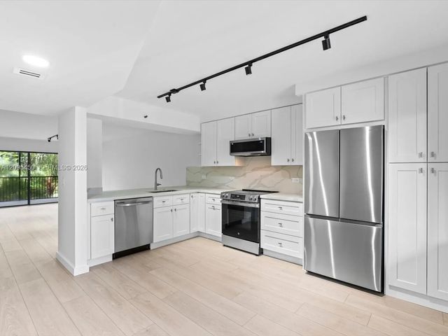 2200 S Cypress Bend Drive #303, Pompano Beach