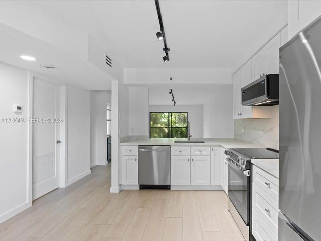 4 of 43 - 2200 S Cypress Bend Drive #303, Pompano Beach, FL