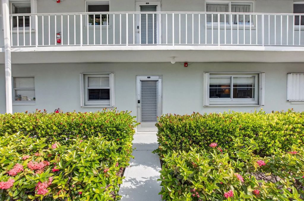 2320 Sw 22nd Avenue #211, Delray Beach