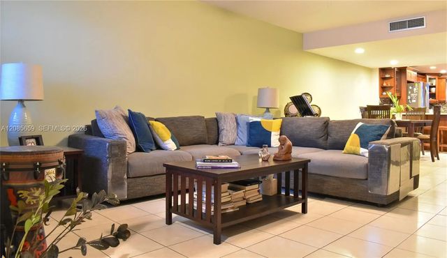 2 of 23 - 1327 N 15th Avenue #22, Hollywood, FL