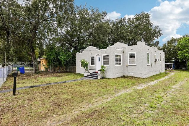 3 of 40 - 6314 Nw 4th Avenue, Miami, FL