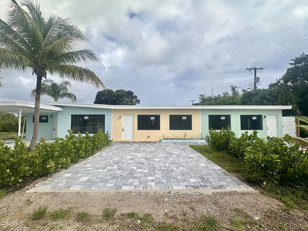 1230 S Federal Highway, Lake Worth Beach